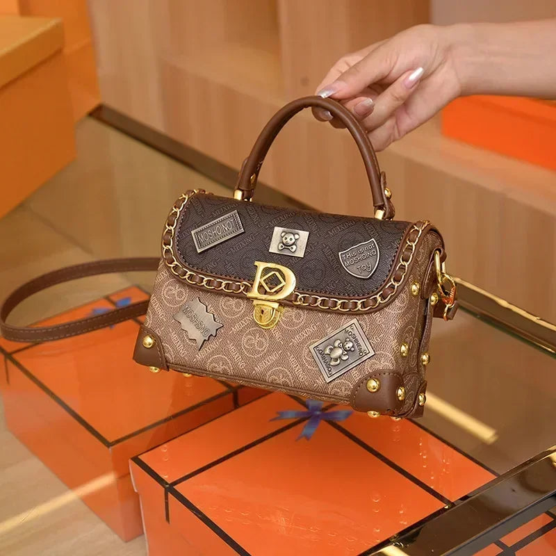 Vintage Patchwork Girls Handbag Fashion Embossed Girls Shoulder Bag European and American Badge Ladies Crossbody PU Material