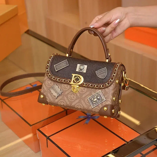 Vintage Patchwork Girls Handbag Fashion Embossed Girls Shoulder Bag European and American Badge Ladies Crossbody PU Material