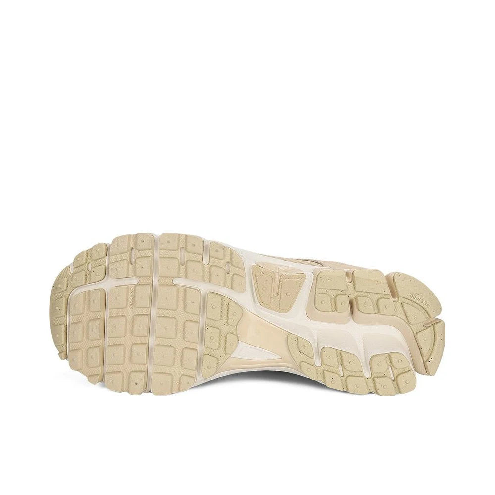 Nike Zoom Vomero 5 – Retro Vibes, Modern Comfort! 👟✨